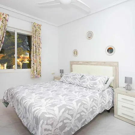Ch La Pinada Apartamento